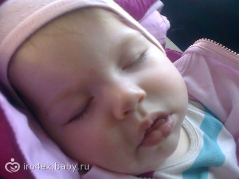 Ух маська моя устала вчера (фотка)